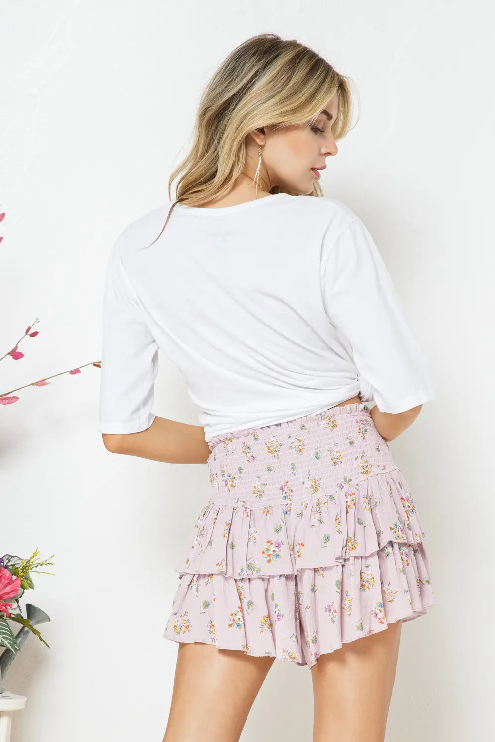 FLORAL SMOCKED RUFFLE TIERED MINI SKORT