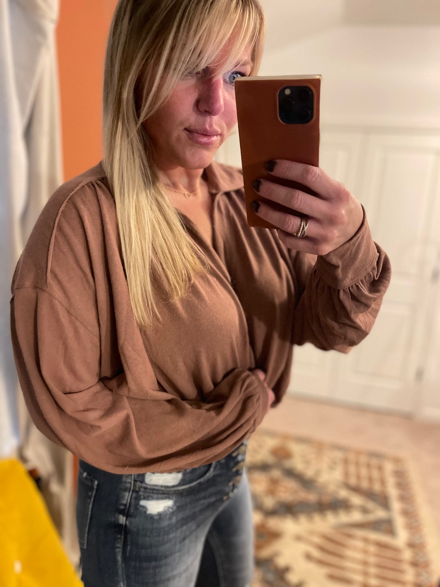 COLLARED PEASANT TOP